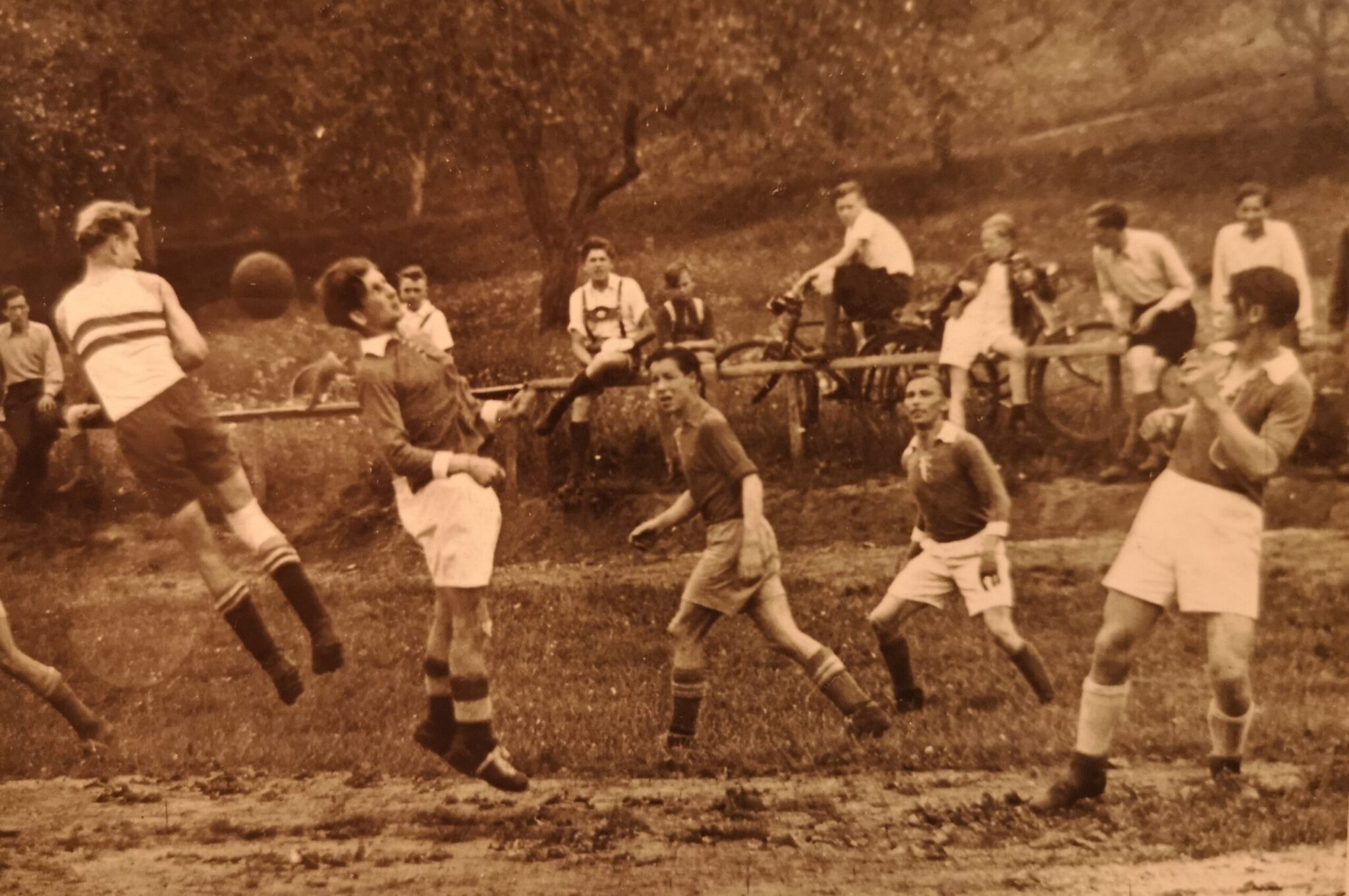 1951 – Vereinsausflug und sportliche Provisorien